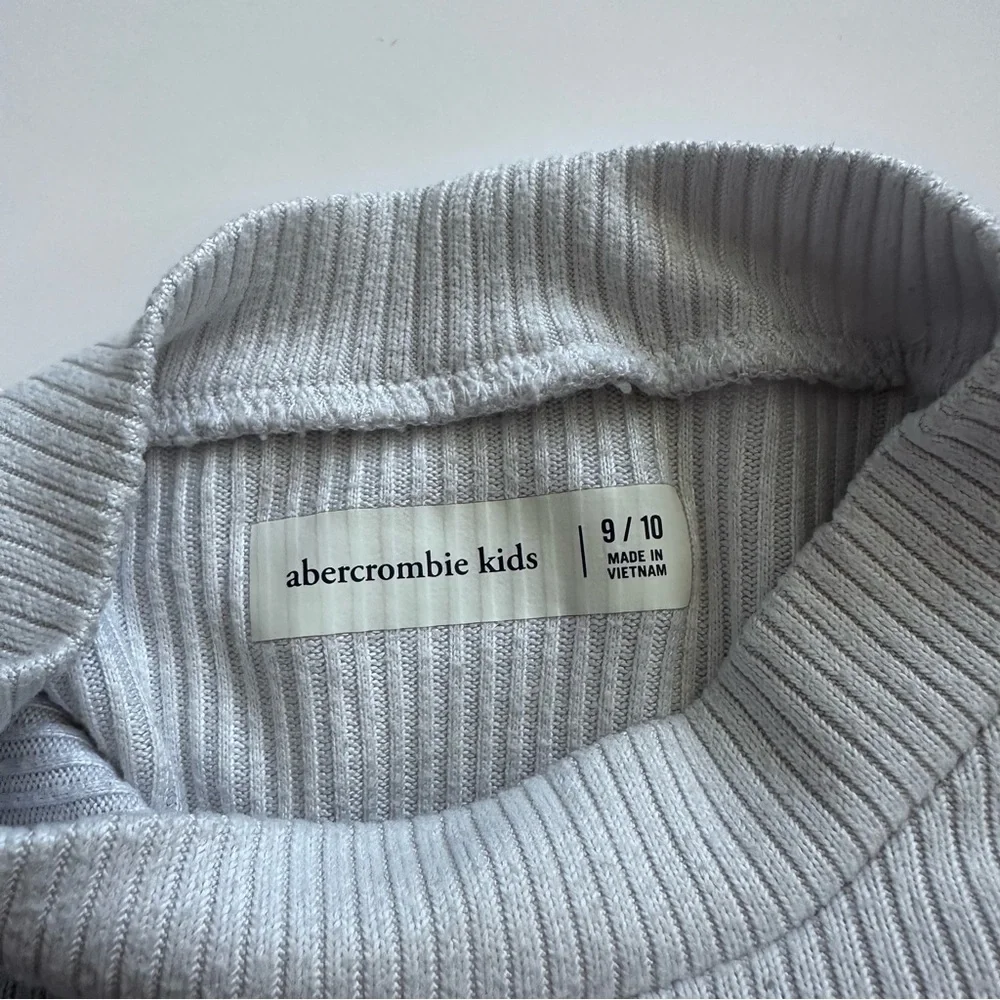 Abercrombie kids ribbed turtleneck